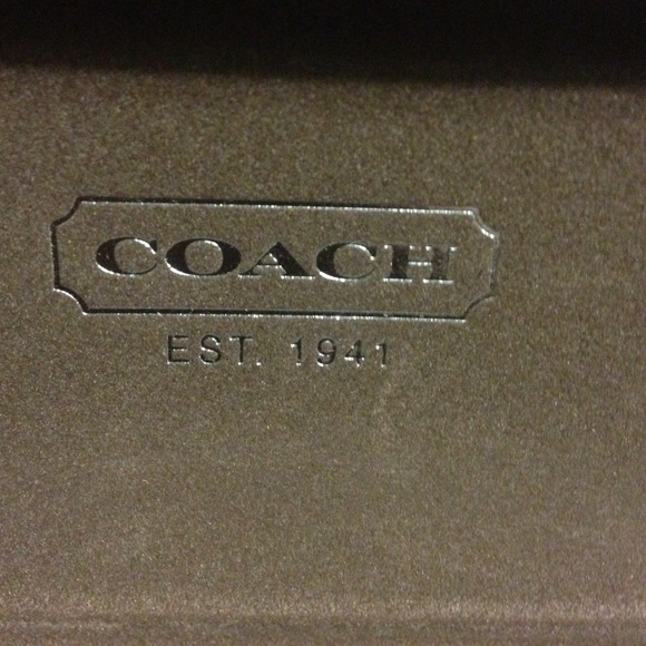 Authentic Coach reading glasses hard case! ❤ - Picture 2 of 4