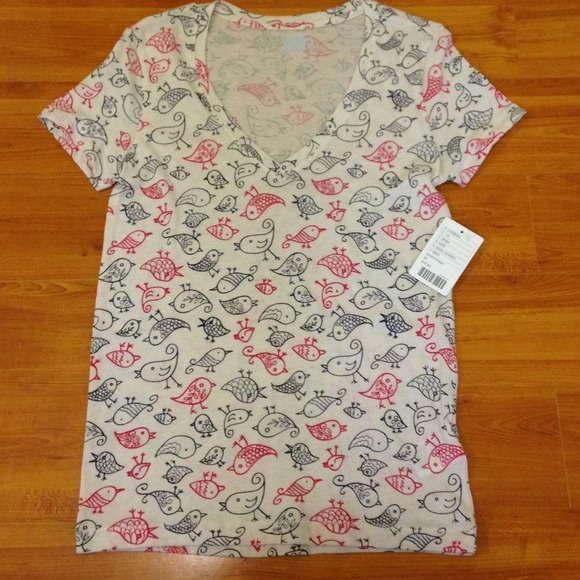 BUNDLED!!! Urban outfitters t-shirt NWT