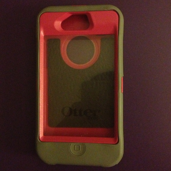 Pink and Grey Otterbox. For IPhone 4/4s