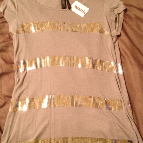Soft sequined shirt