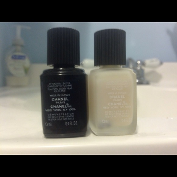 Chanel - Picture 2 of 2