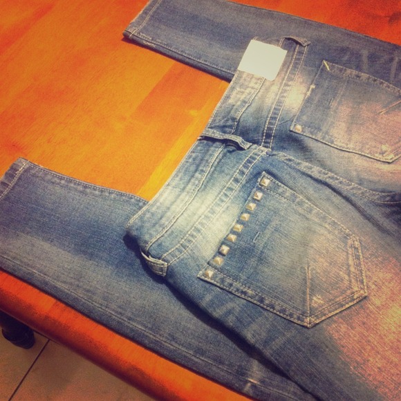 Sexy studded jeans😉