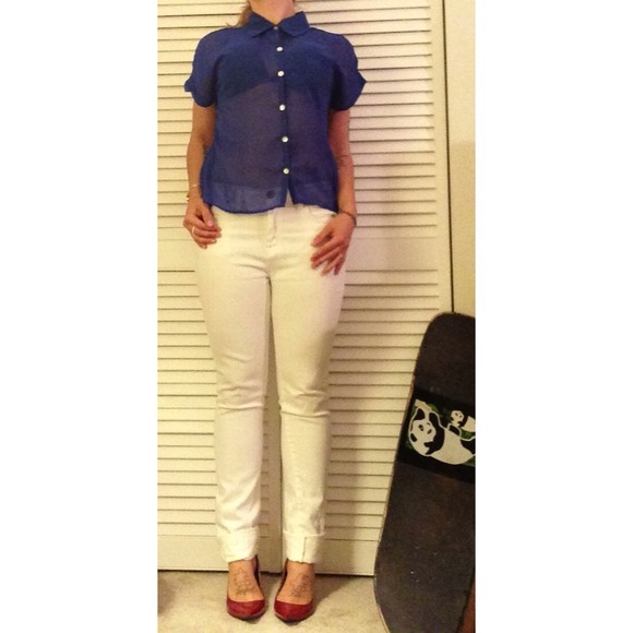 🚫sold🚫Sheer Blue Button-Up - Picture 2 of 3