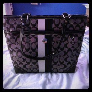 Coach bag, authentic. RESERVED