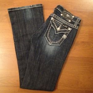 Dark wash Miss Me jeans!
