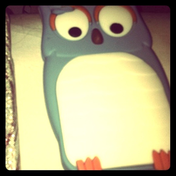 Blue owl iPhone 4/4S case. Soft rubber. - Picture 1 of 1