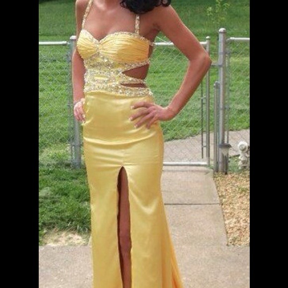 Prom dress!! - Picture 2 of 2
