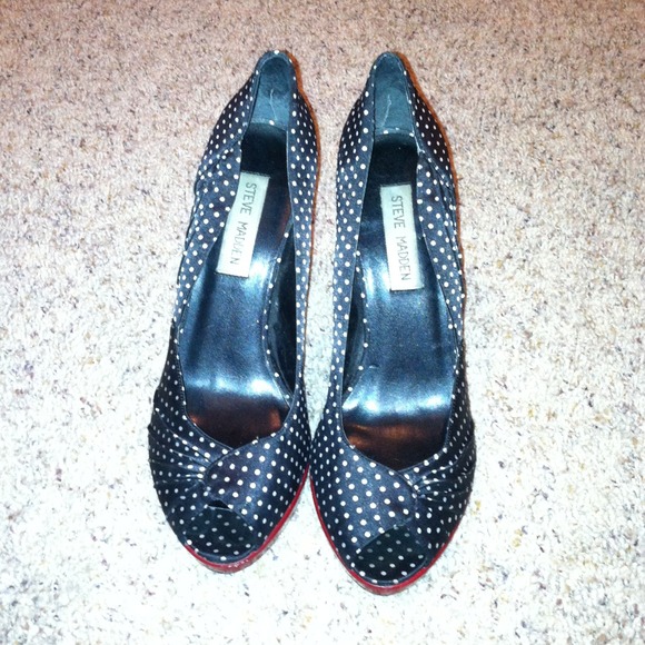Steven madden polka dot heels