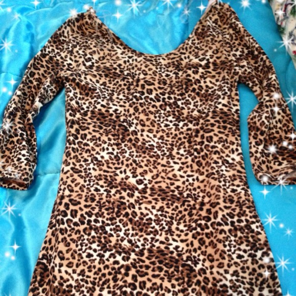 Leopard body-con dress