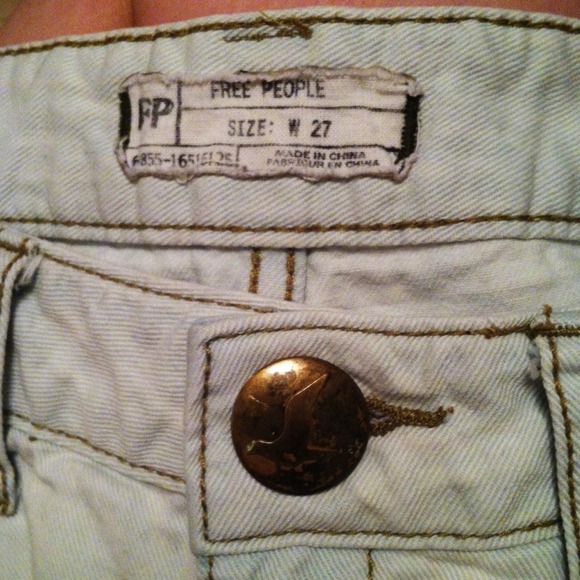 Free People pale blue denim shorts w/ crochet 🍰 - Picture 4 of 4