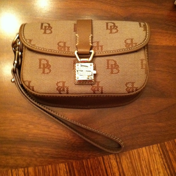 Dooney & Bourke Wristlet
