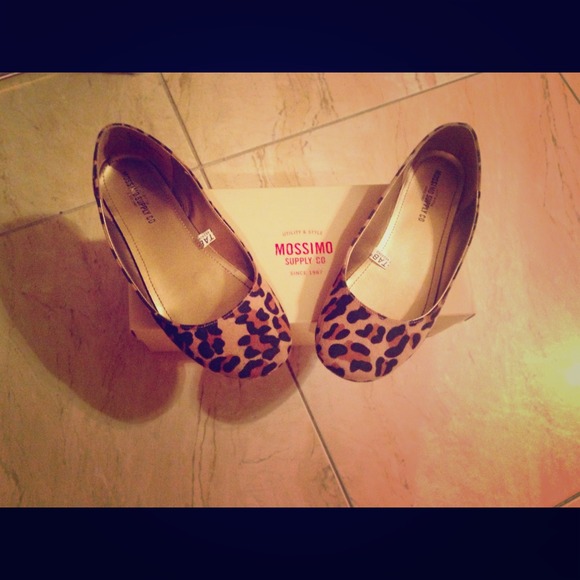 -Leopard Flats-