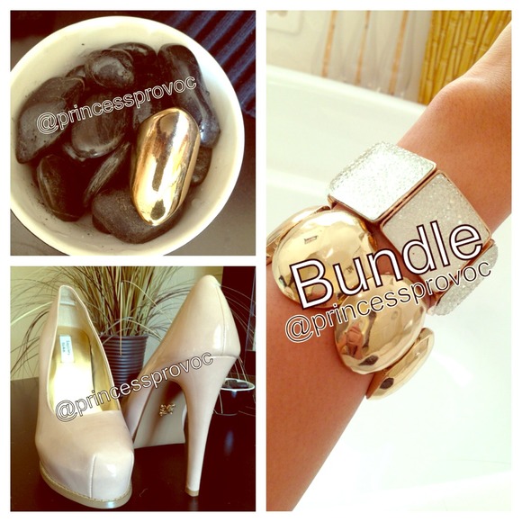 BUNDLE 💋 RESERVED