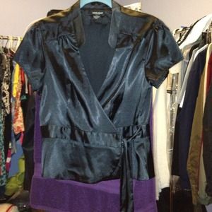 Guess satin short sleeves blouse