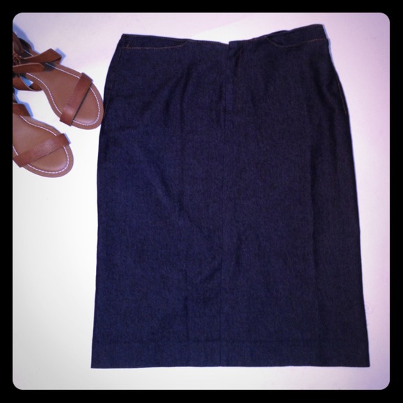 ✂Reduced✂ Zara Dark Denim Pencil Skirt.