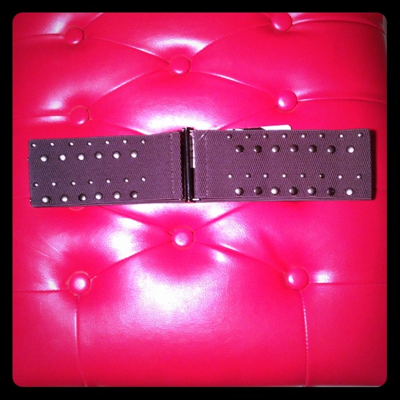 Nine West Grey Studded Belt.  Never been used. - Picture 1 of 4