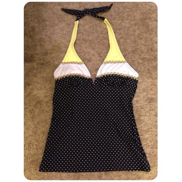 🎉SOLD🎉NWT tankini top -Small/ Size 5/6