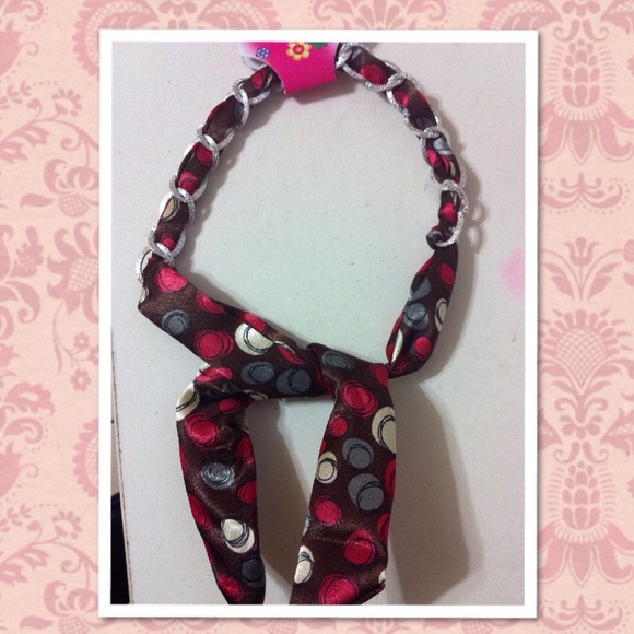 Very cute and fashionable headband