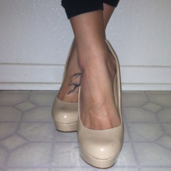 Nude pump heels - Picture 2 of 4