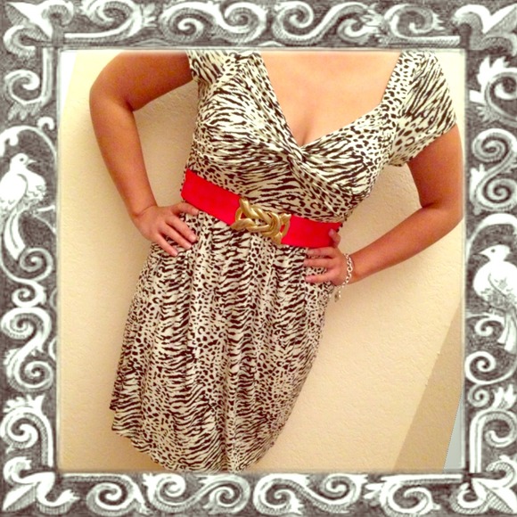 🌺SOLD in a bundle🌺Black & white dress
