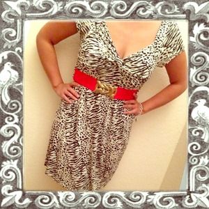 🌺SOLD in a bundle🌺Black & white dress