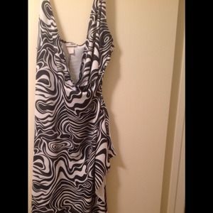 Bundle black and white print dress and brown dress