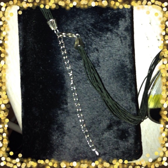 🎁Beautiful Necklace and Earring Set!😍 - Picture 4 of 4