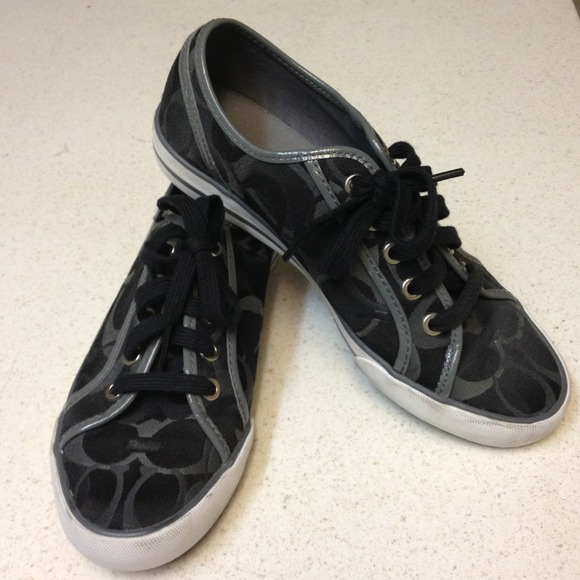 COACH Barrett Shoes - Black & Gray