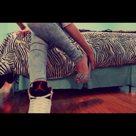 🌴meet your seller🌴 - Picture 2 of 4