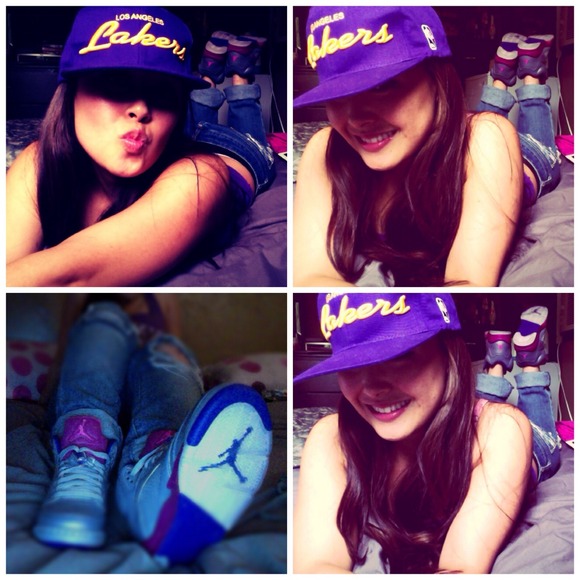 🌴meet your seller🌴 - Picture 4 of 4