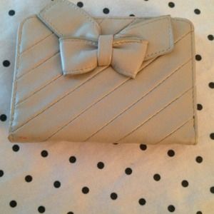 🌟🌟SOLD IN BUNDLE🌟🌟Bow Wallet