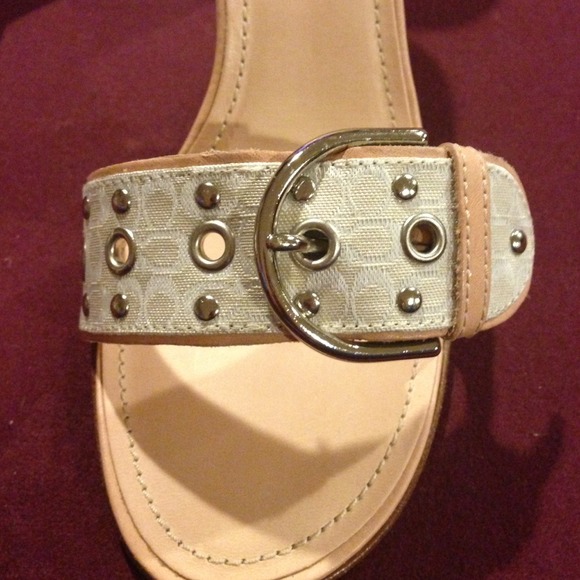 New Auth Coach signature sandals shoes heels 8 - Picture 3 of 4