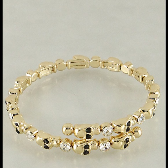 Jewelry - Gold Skull Bracelet