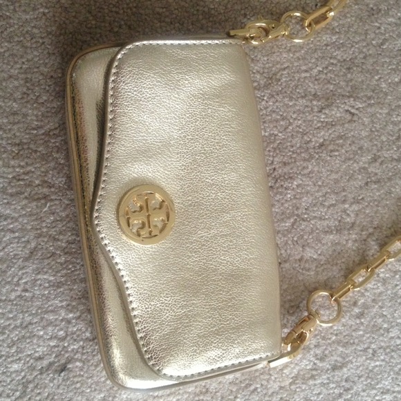 Tory Burch gold chain purse - Picture 2 of 4