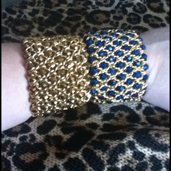 Bracelets - Picture 2 of 3