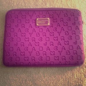 Marc Jacobs Vibrant purple laptop back