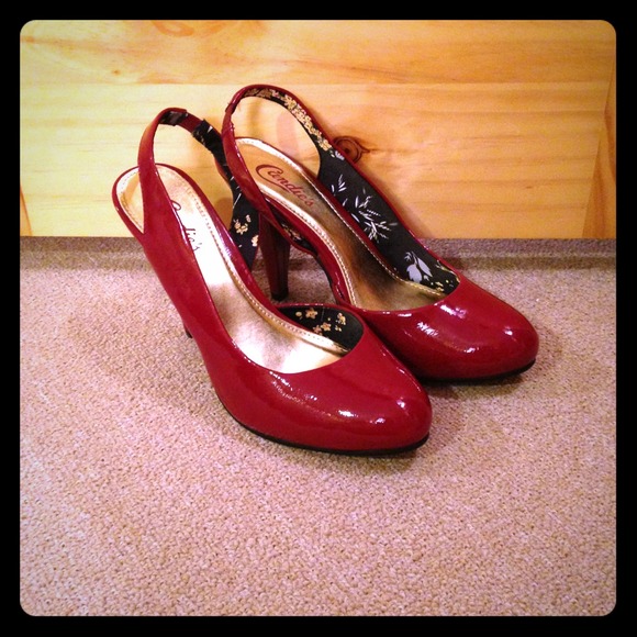 Swing back heels