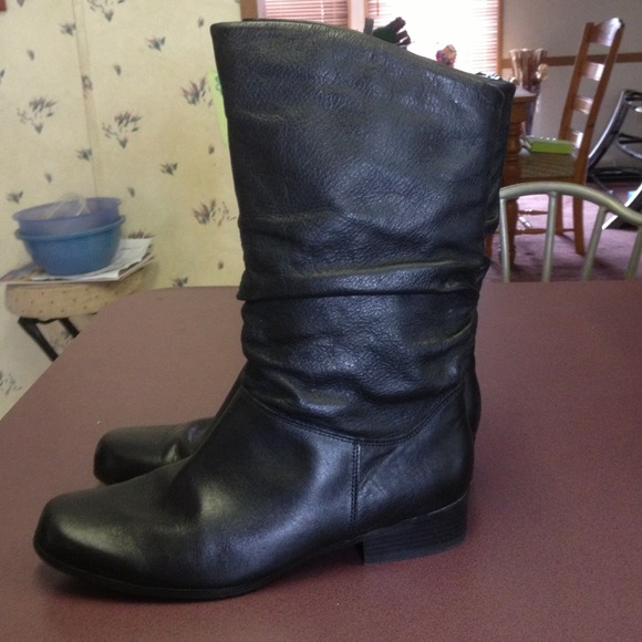 Black boot