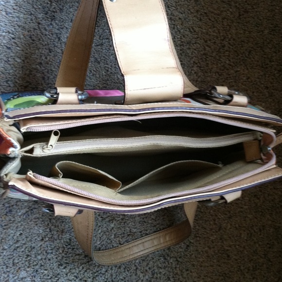 Medium size multi-color purse. - Picture 3 of 3