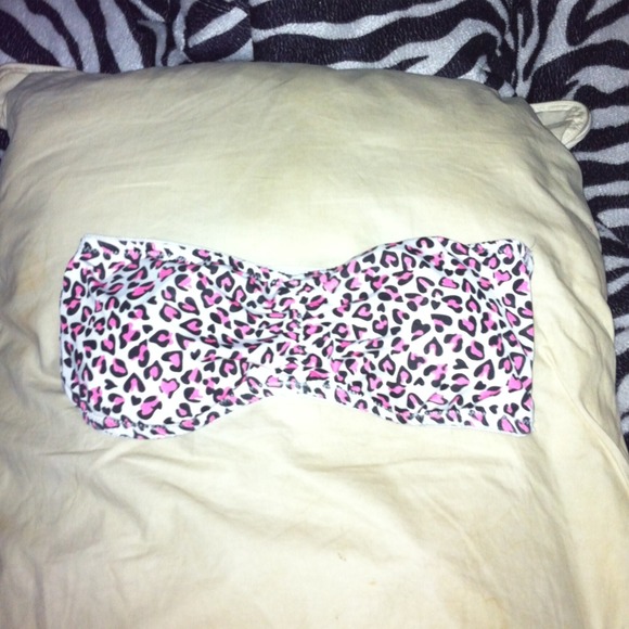 Cheetah strapless bra