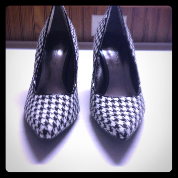 Rampage Houndstooth heels