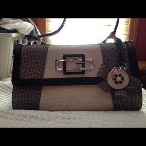 Guess purse