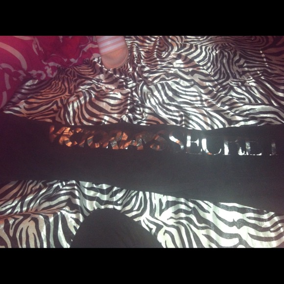 Trade bundle! V.s hoodie and v.s sweats