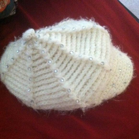 knitted hat with accent diamonds
