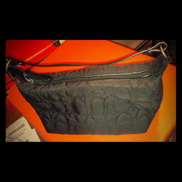 ⬇Reduce⬇  Authentic coach bag