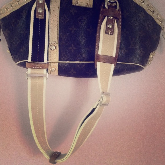 Coach leather bag handle