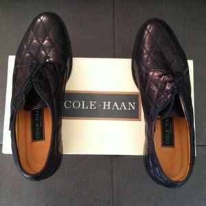 Cole haan woven black leather flats Darah size 8B