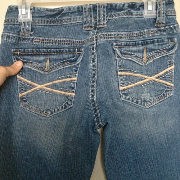Women's Aeropostale jeans - Picture 3 of 3