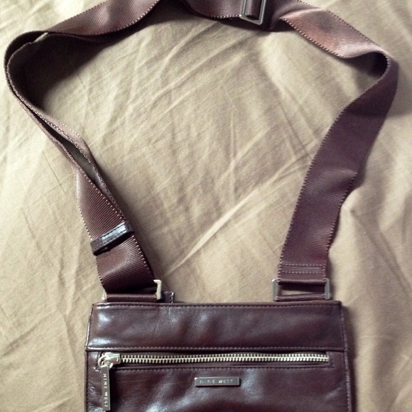 NINE WEST cross body purse🌻 - Picture 3 of 4