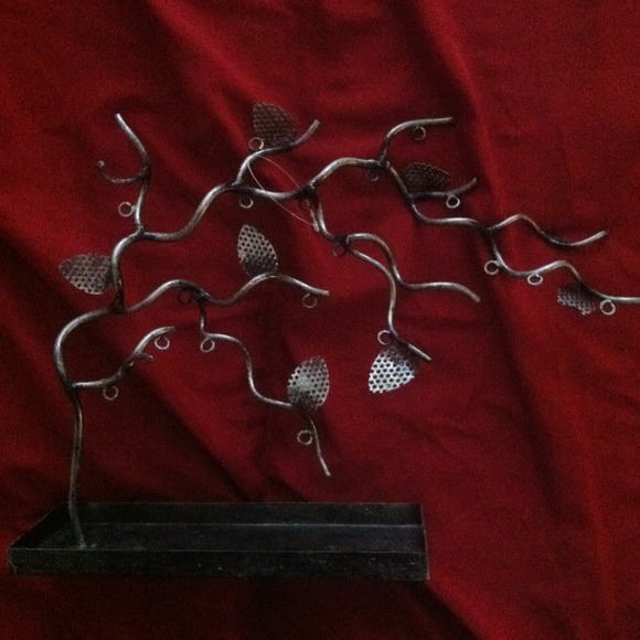 SOLD IN BUNDLE Jewelry tree